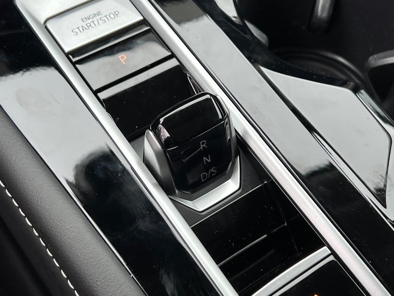 2025 Volkswagen Atlas 2.0T SE w/Technology Hagerstown MD