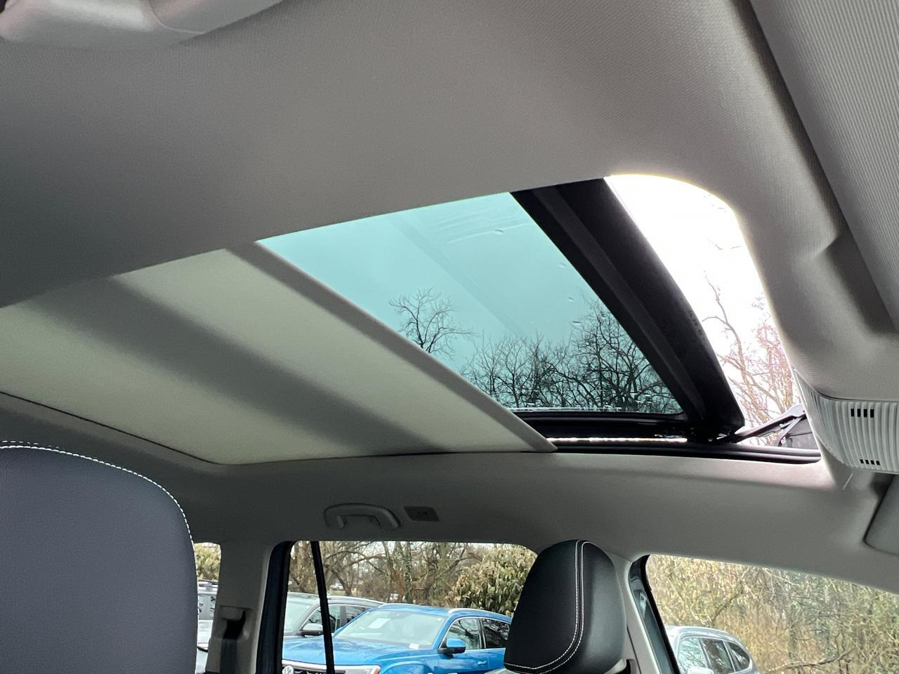 2025 Volkswagen Atlas 2.0T SE w/Technology Hagerstown MD