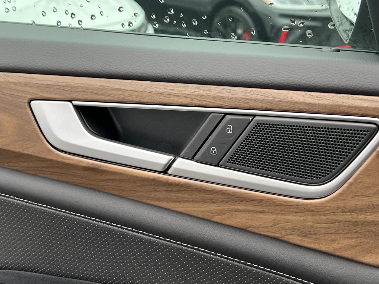 2025 Volkswagen Atlas 2.0T SE w/Technology Hagerstown MD