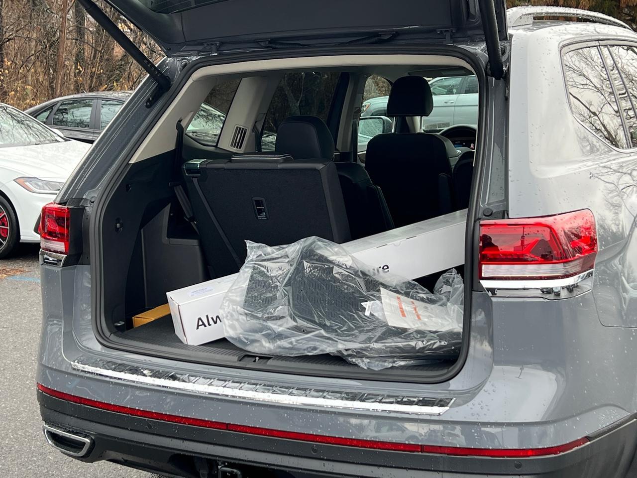 2025 Volkswagen Atlas 2.0T SE w/Technology Hagerstown MD