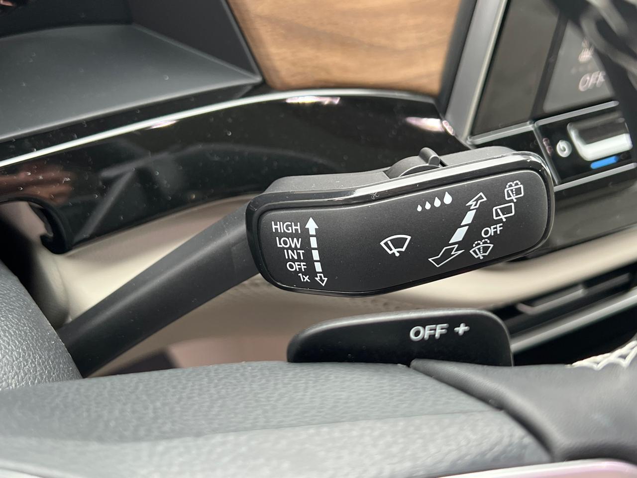 2025 Volkswagen Atlas 2.0T SE w/Technology Hagerstown MD