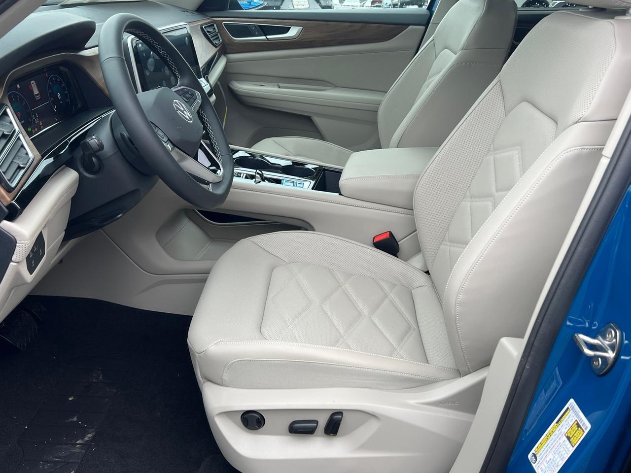 2025 Volkswagen Atlas 2.0T SE w/Technology Hagerstown MD