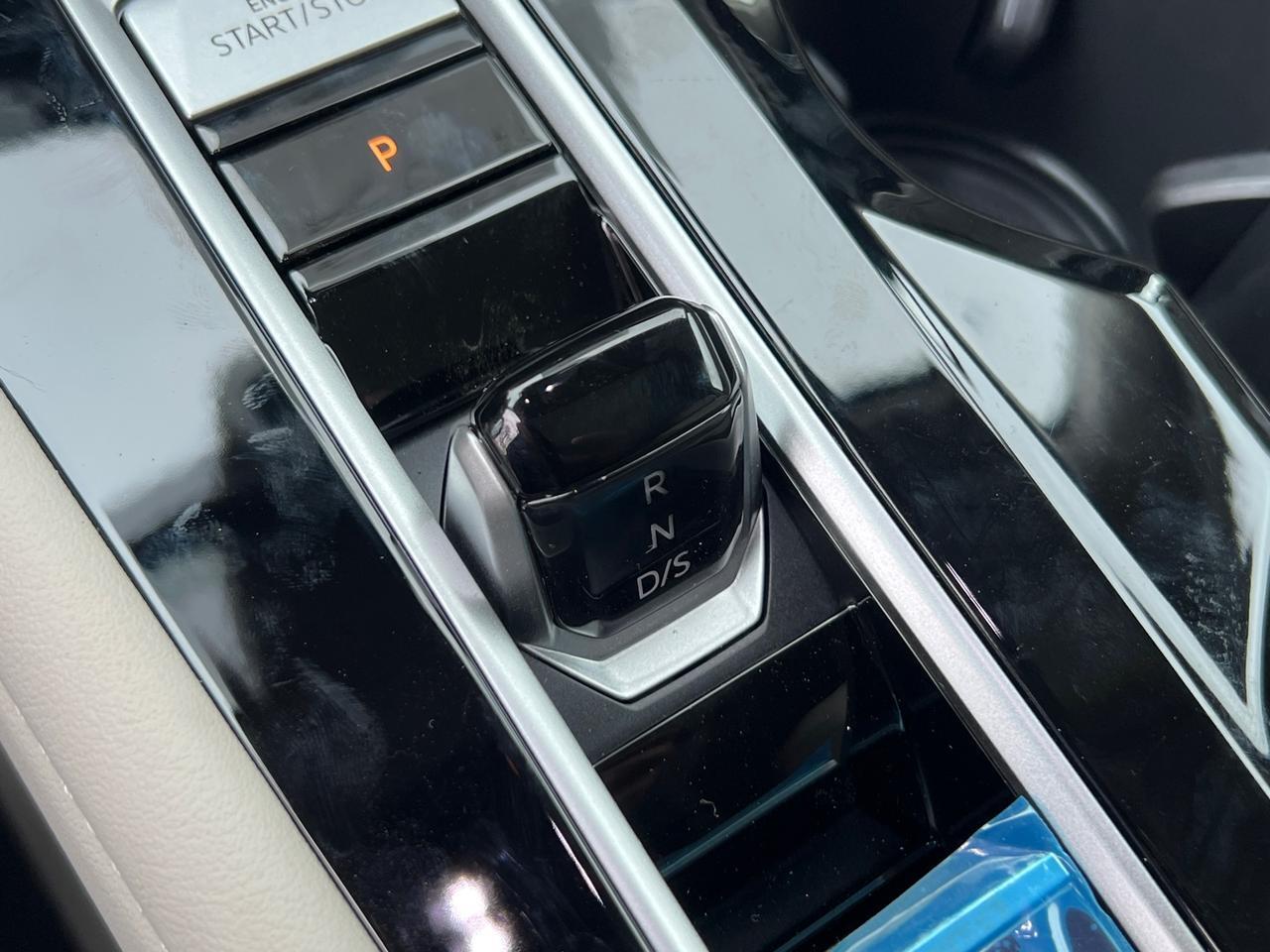 2025 Volkswagen Atlas 2.0T SE w/Technology Hagerstown MD