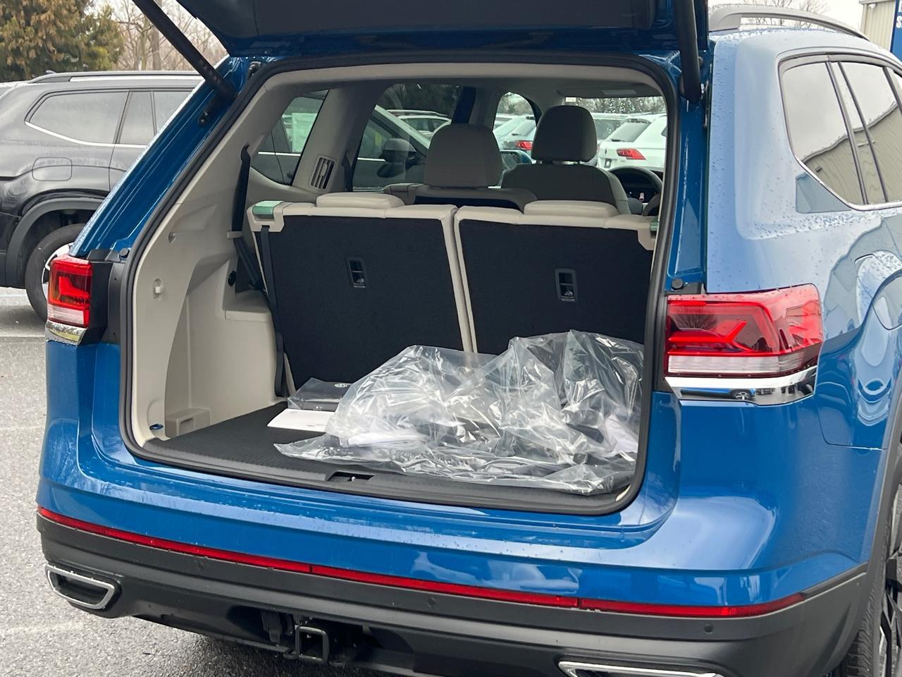 2025 Volkswagen Atlas 2.0T SE w/Technology Hagerstown MD