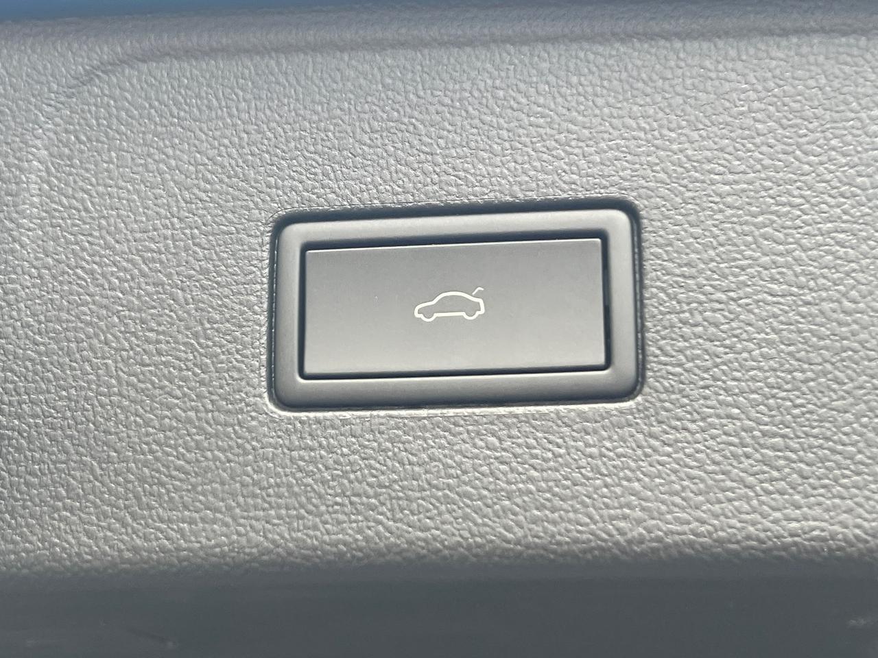 2025 Volkswagen Atlas 2.0T SE w/Technology Hagerstown MD