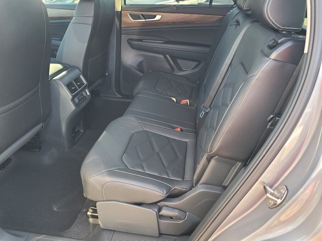 2025 Volkswagen Atlas 2.0T SE w/Technology Springfield VA