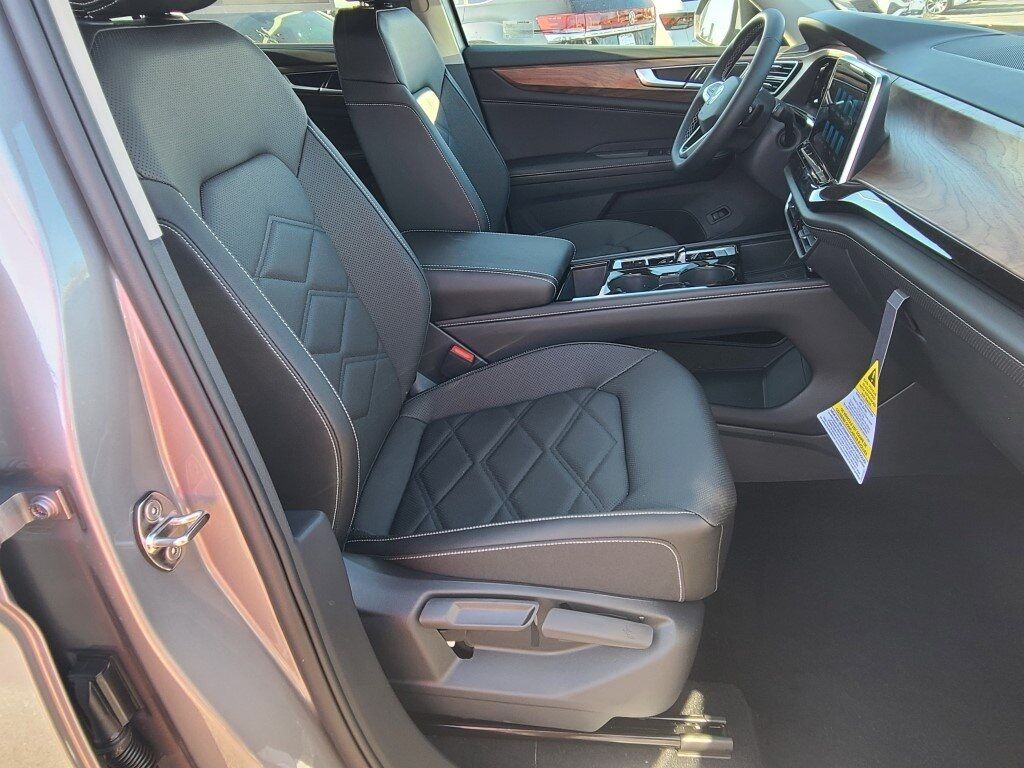 2025 Volkswagen Atlas 2.0T SE w/Technology Springfield VA