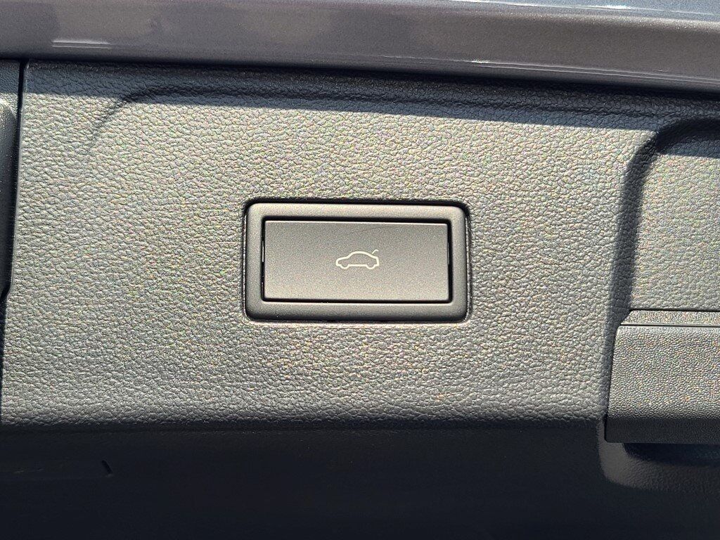 2025 Volkswagen Atlas 2.0T SE w/Technology Springfield VA