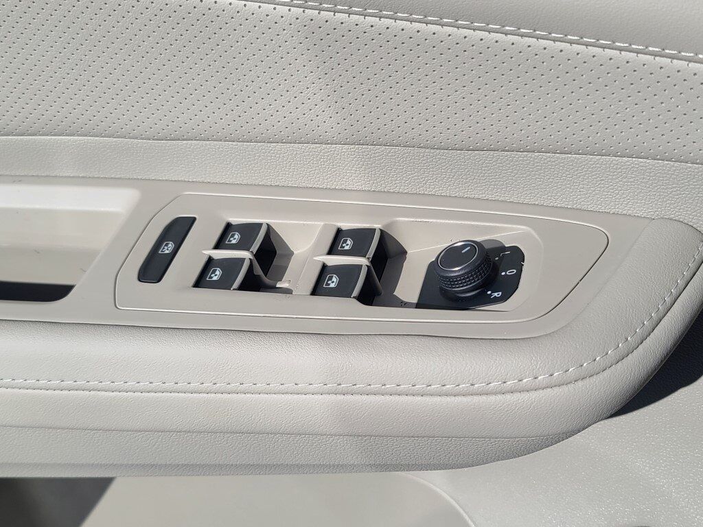 2025 Volkswagen Atlas 2.0T SE w/Technology Springfield VA