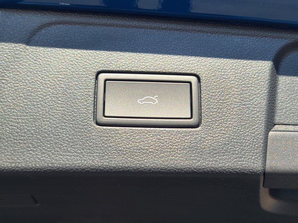 2025 Volkswagen Atlas 2.0T SE w/Technology Springfield VA