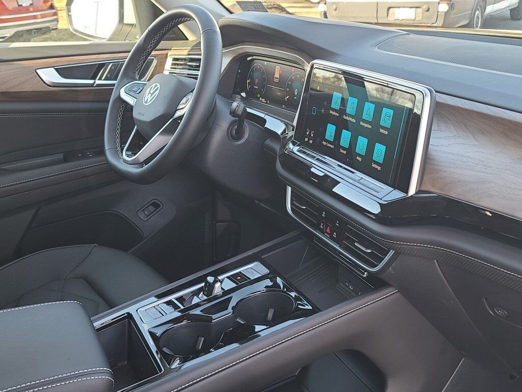 2025 Volkswagen Atlas 2.0T SE w/Technology Springfield VA