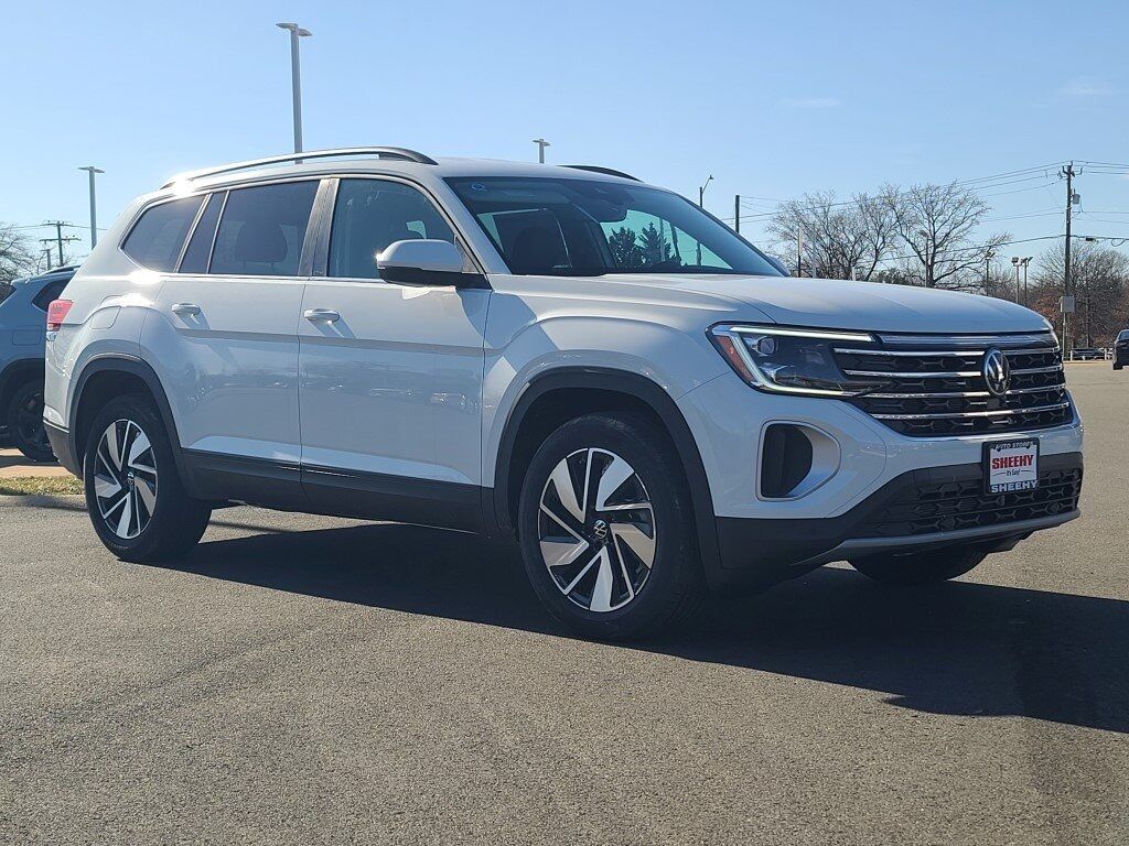 2025 Volkswagen Atlas 2.0T SE w/Technology