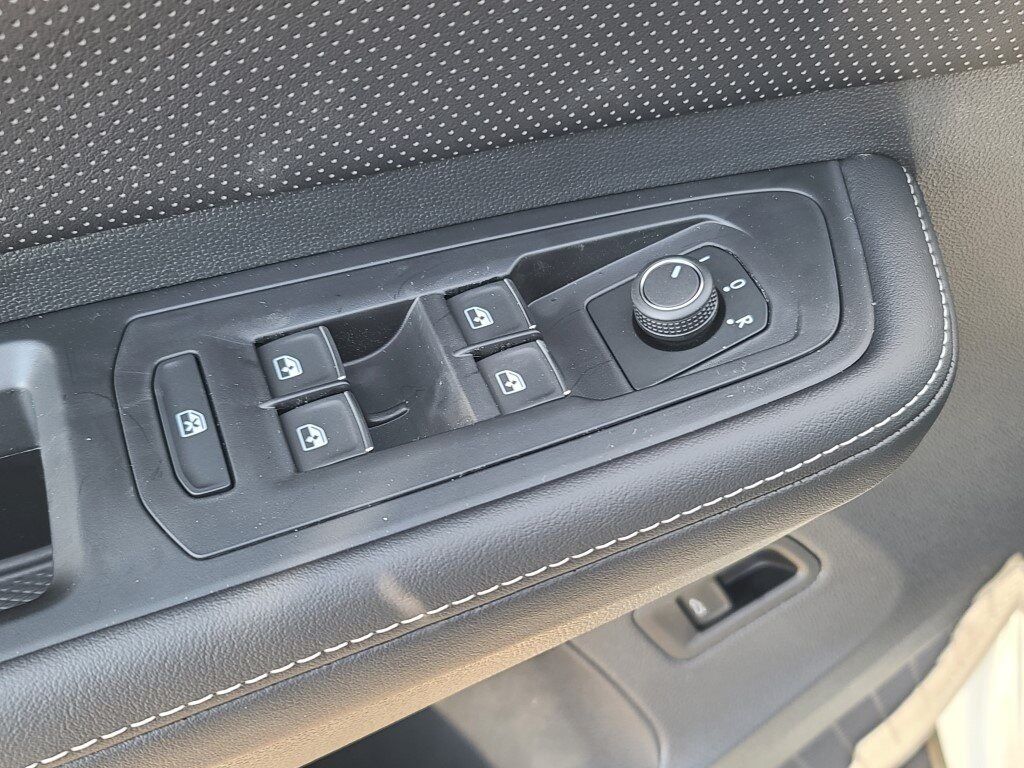 2025 Volkswagen Atlas 2.0T SE w/Technology Springfield VA