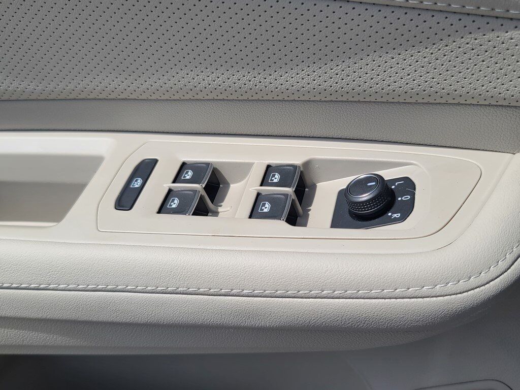 2025 Volkswagen Atlas 2.0T SE w/Technology Springfield VA