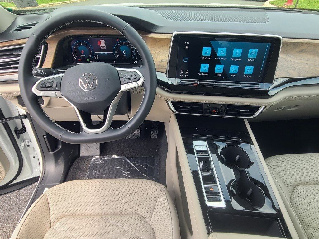 2025 Volkswagen Atlas 2.0T SE w/Technology Springfield VA