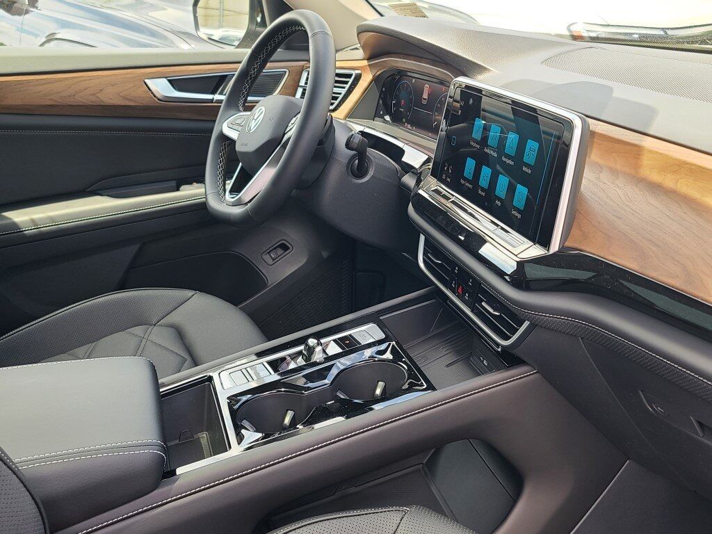 2025 Volkswagen Atlas 2.0T SE w/Technology Springfield VA