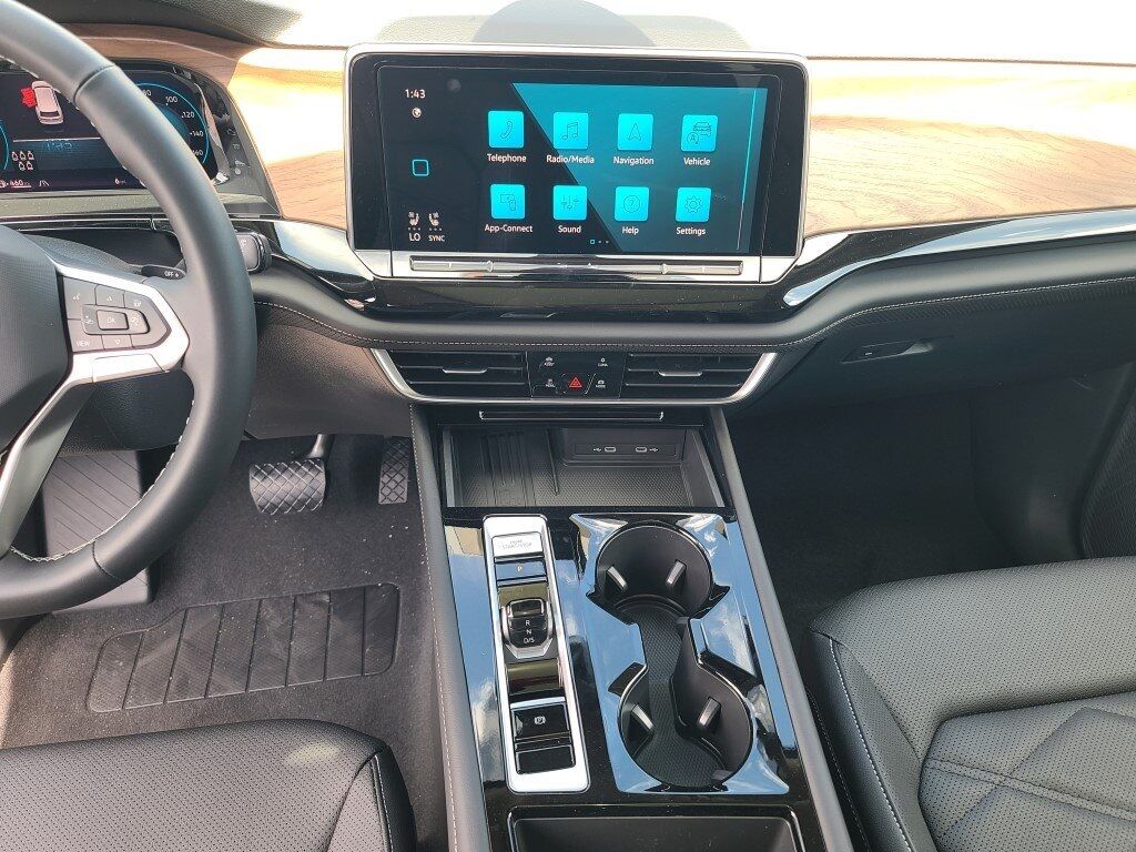 2025 Volkswagen Atlas 2.0T SE w/Technology Springfield VA