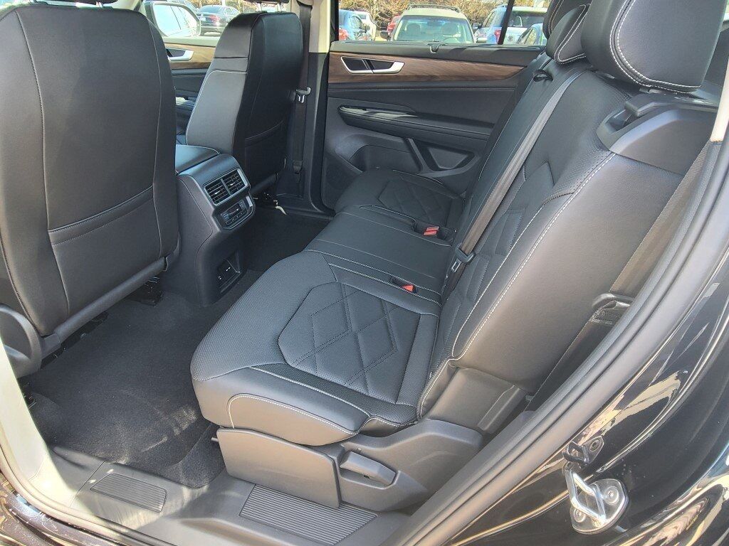 2025 Volkswagen Atlas 2.0T SE w/Technology Springfield VA