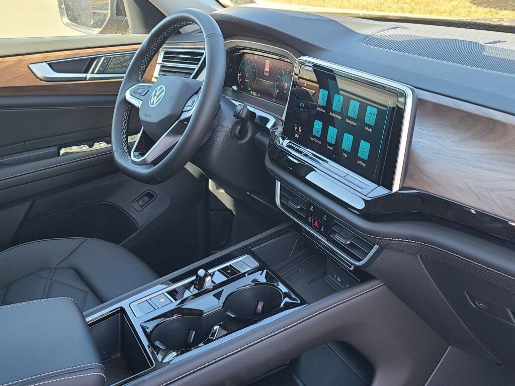 2025 Volkswagen Atlas 2.0T SE w/Technology Springfield VA