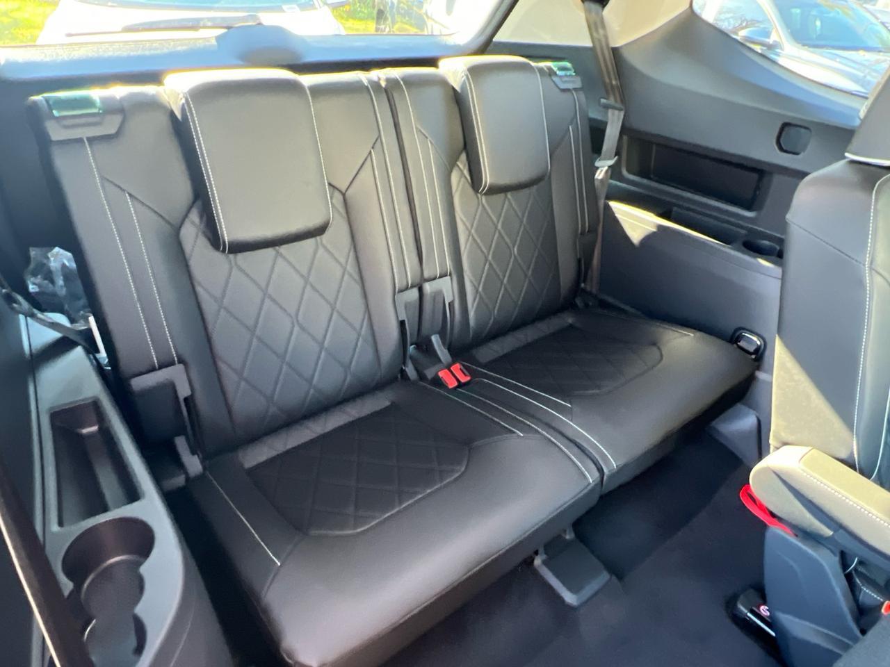 2025 Volkswagen Atlas 2.0T SEL Premium R-Line Hagerstown MD