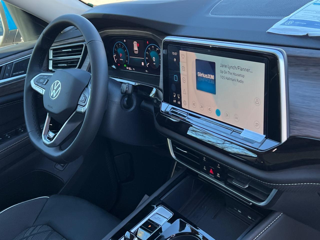 2025 Volkswagen Atlas 2.0T SEL Premium R-Line Hagerstown MD