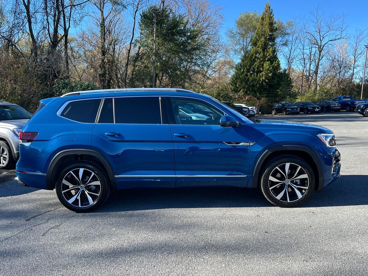 2025 Volkswagen Atlas 2.0T SEL Premium R-Line Hagerstown MD