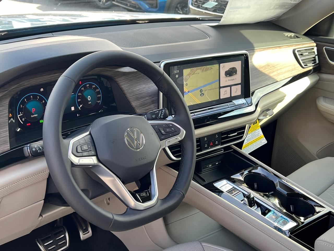 2025 Volkswagen Atlas 2.0T SEL Premium R-Line Hagerstown MD