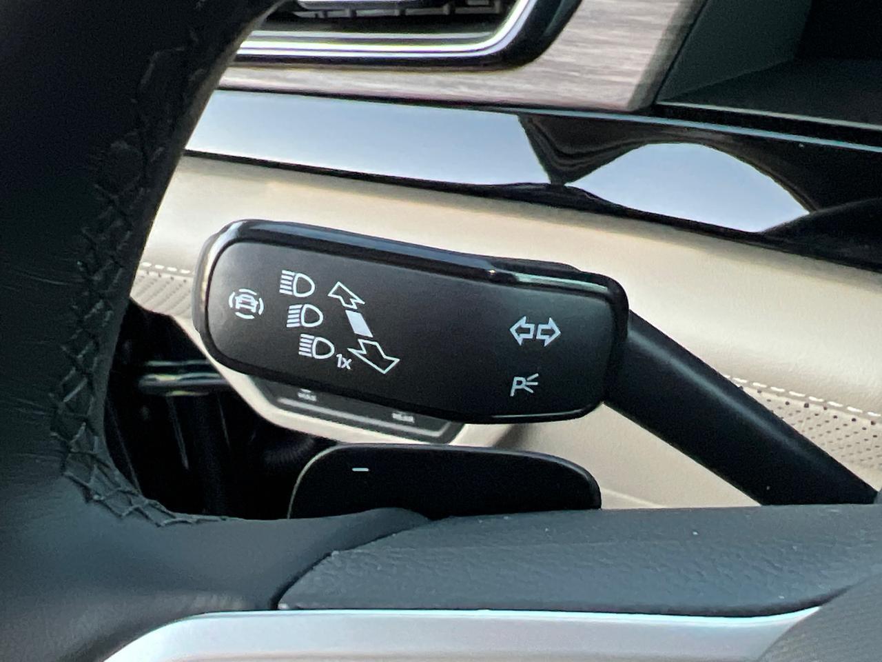 2025 Volkswagen Atlas 2.0T SEL Premium R-Line Hagerstown MD