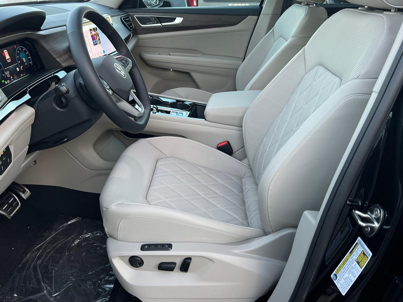 2025 Volkswagen Atlas 2.0T SEL Premium R-Line Hagerstown MD