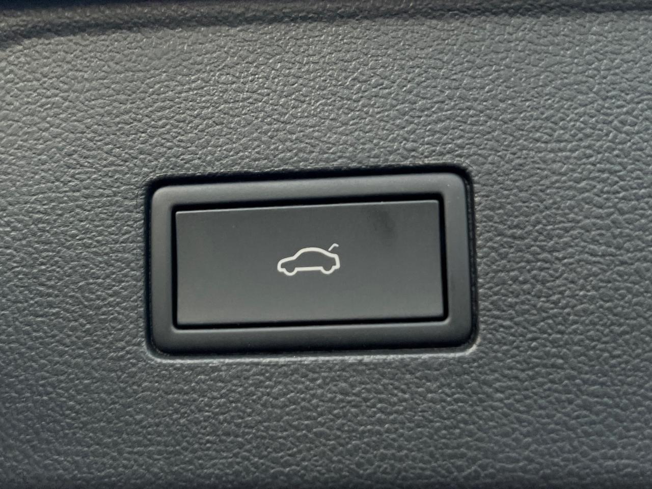 2025 Volkswagen Atlas 2.0T SEL Premium R-Line Hagerstown MD