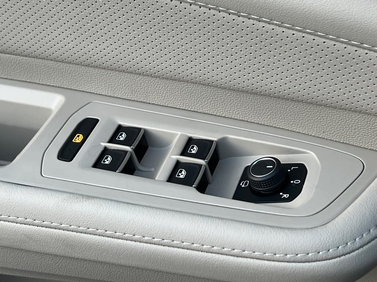 2025 Volkswagen Atlas 2.0T SEL Premium R-Line Hagerstown MD