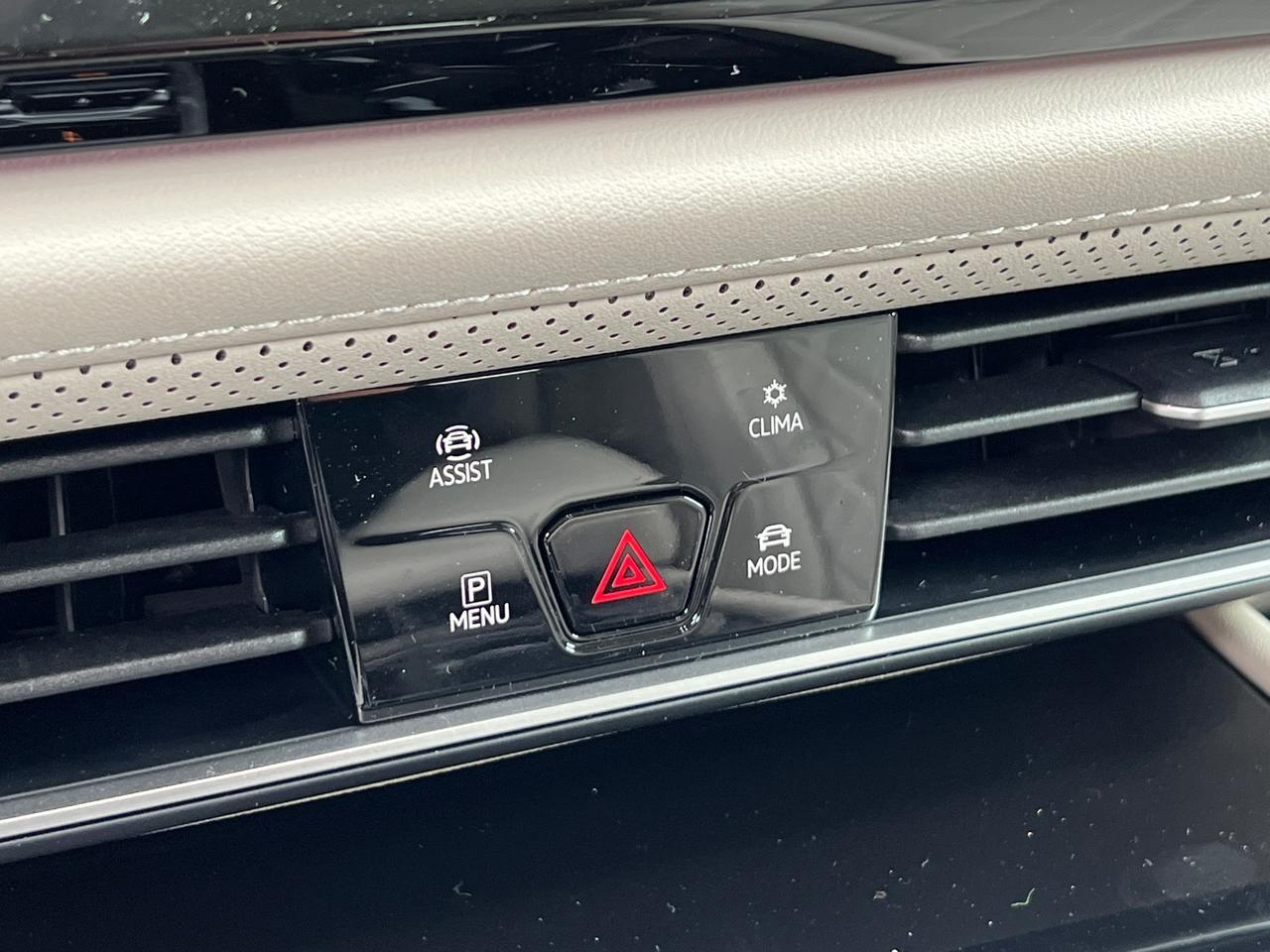 2025 Volkswagen Atlas 2.0T SEL Premium R-Line Hagerstown MD