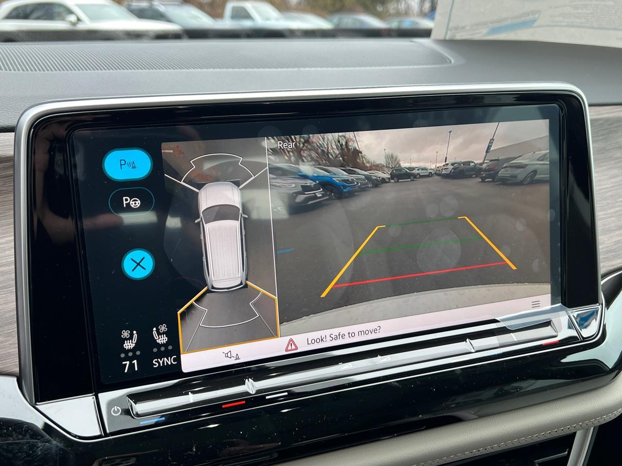 2025 Volkswagen Atlas 2.0T SEL Premium R-Line Hagerstown MD