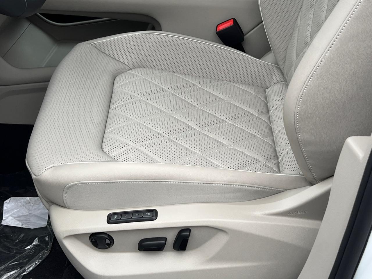 2025 Volkswagen Atlas 2.0T SEL Premium R-Line Hagerstown MD