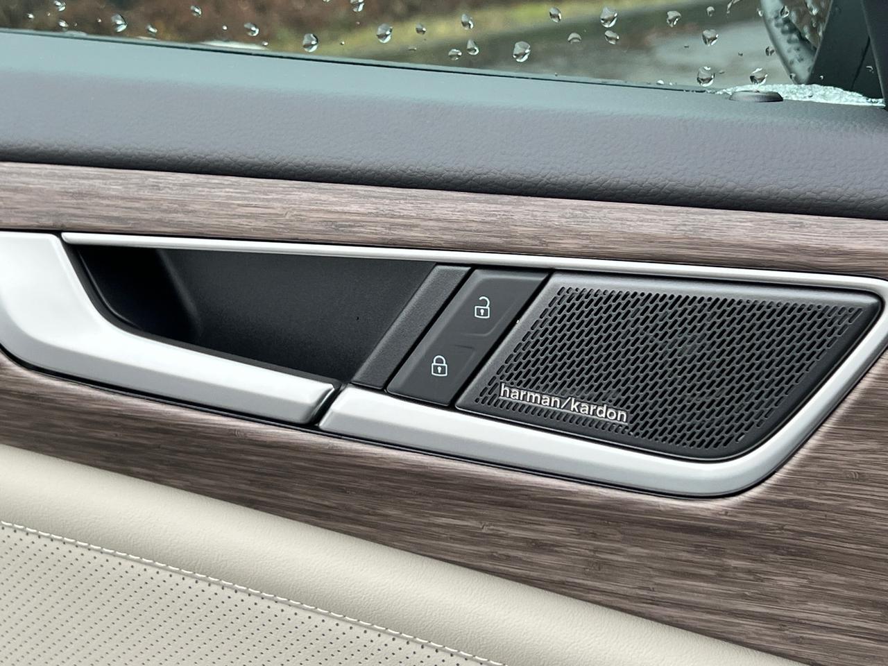 2025 Volkswagen Atlas 2.0T SEL Premium R-Line Hagerstown MD