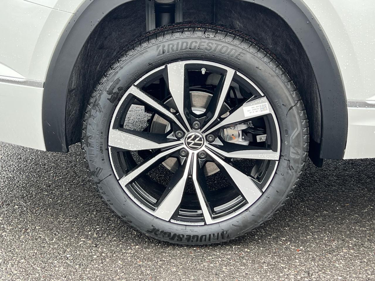 2025 Volkswagen Atlas 2.0T SEL Premium R-Line Hagerstown MD