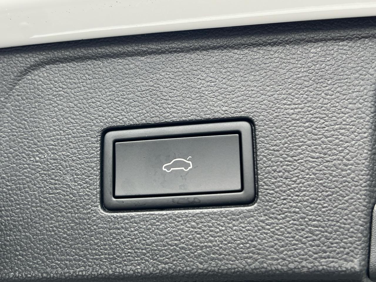 2025 Volkswagen Atlas 2.0T SEL Premium R-Line Hagerstown MD