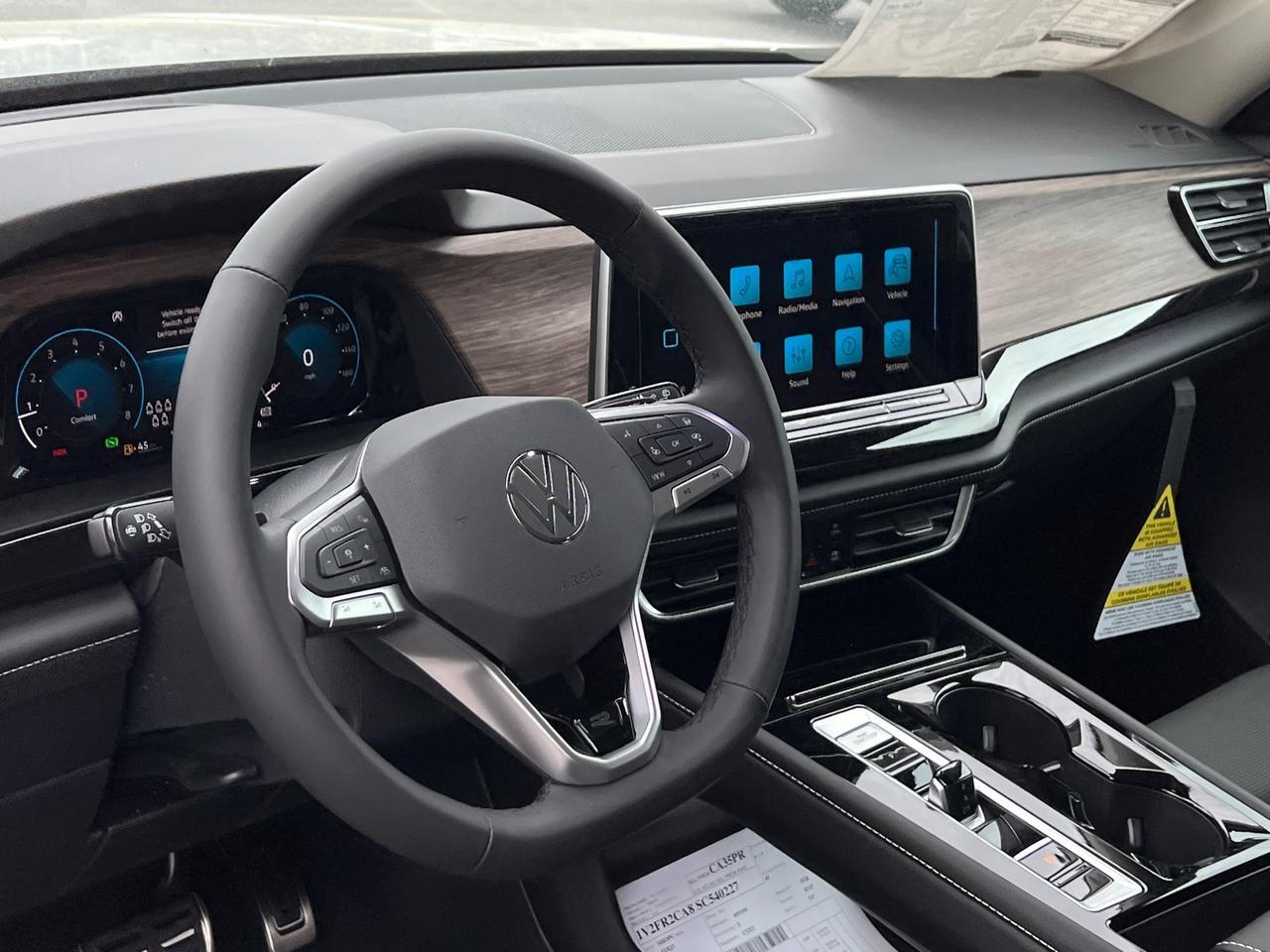 2025 Volkswagen Atlas 2.0T SEL Premium R-Line Hagerstown MD