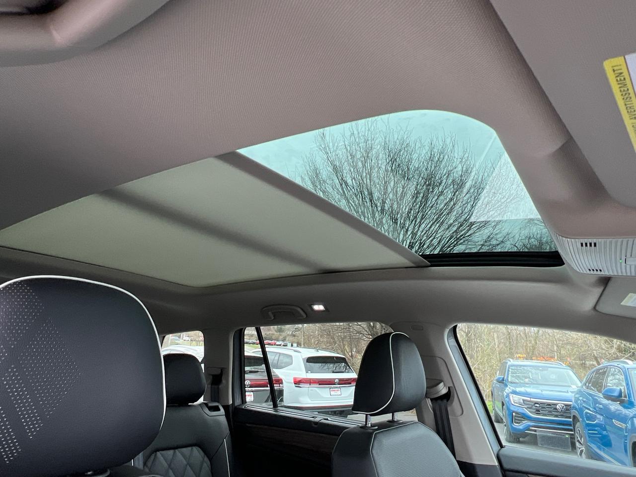 2025 Volkswagen Atlas 2.0T SEL Premium R-Line Hagerstown MD