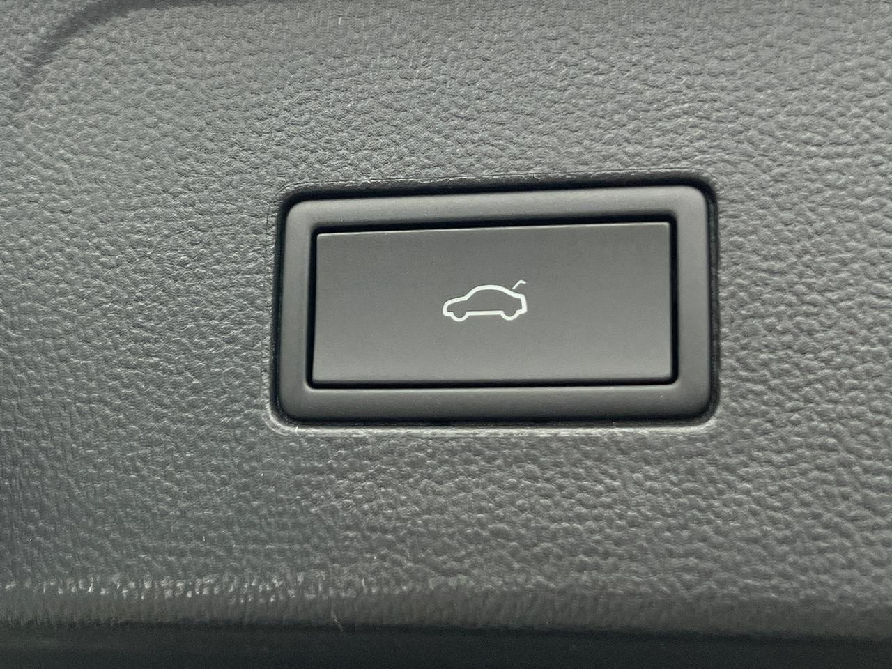 2025 Volkswagen Atlas 2.0T SEL Premium R-Line Hagerstown MD