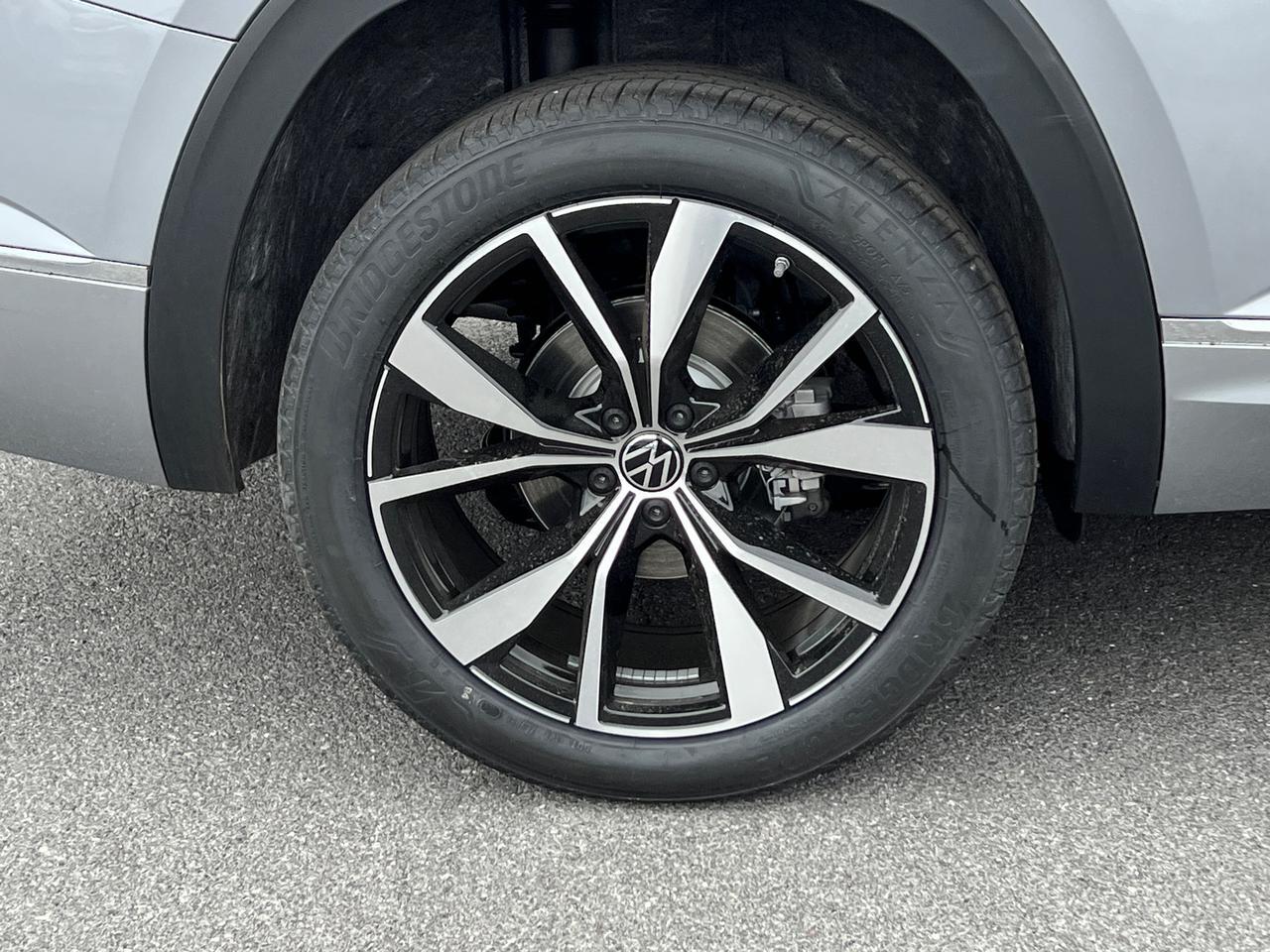 2025 Volkswagen Atlas 2.0T SEL Premium R-Line Hagerstown MD