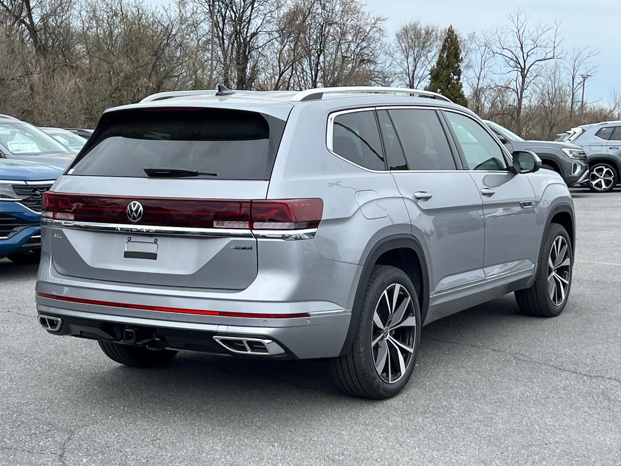 2025 Volkswagen Atlas 2.0T SEL Premium R-Line Hagerstown MD