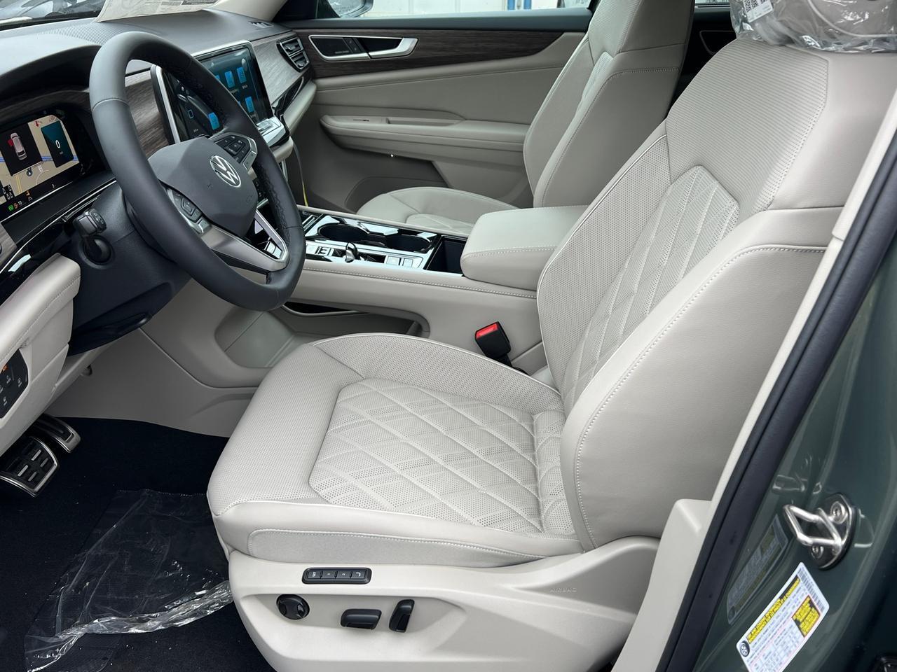 2025 Volkswagen Atlas 2.0T SEL Premium R-Line Hagerstown MD