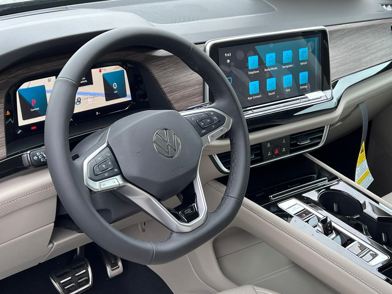 2025 Volkswagen Atlas 2.0T SEL Premium R-Line Hagerstown MD