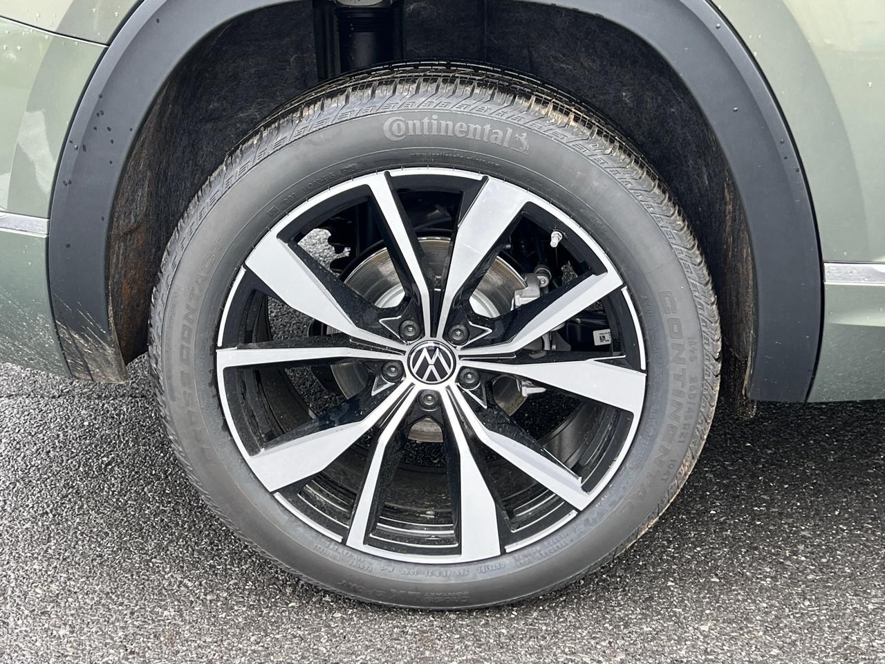 2025 Volkswagen Atlas 2.0T SEL Premium R-Line Hagerstown MD