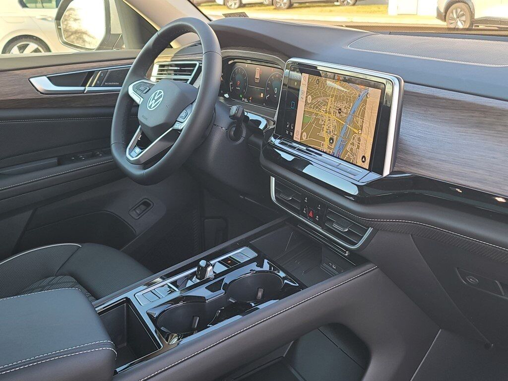 2025 Volkswagen Atlas 2.0T SEL Premium R-Line Springfield VA