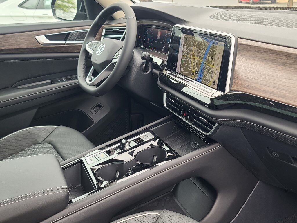 2025 Volkswagen Atlas 2.0T SEL Premium R-Line Springfield VA