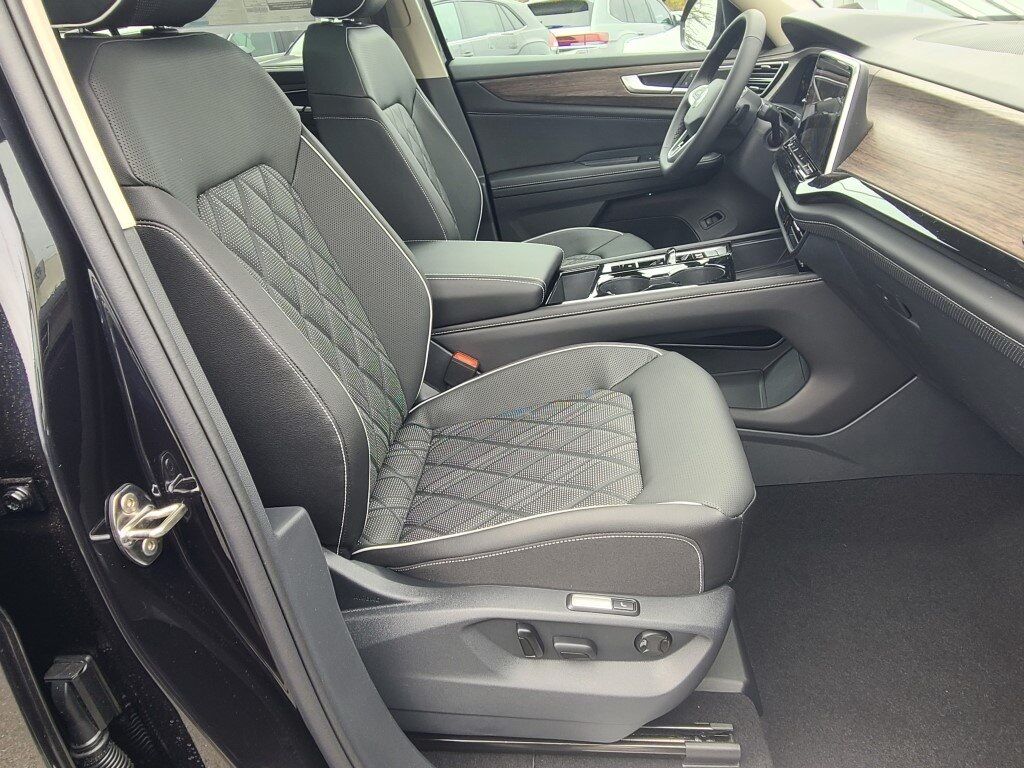 2025 Volkswagen Atlas 2.0T SEL Premium R-Line Springfield VA