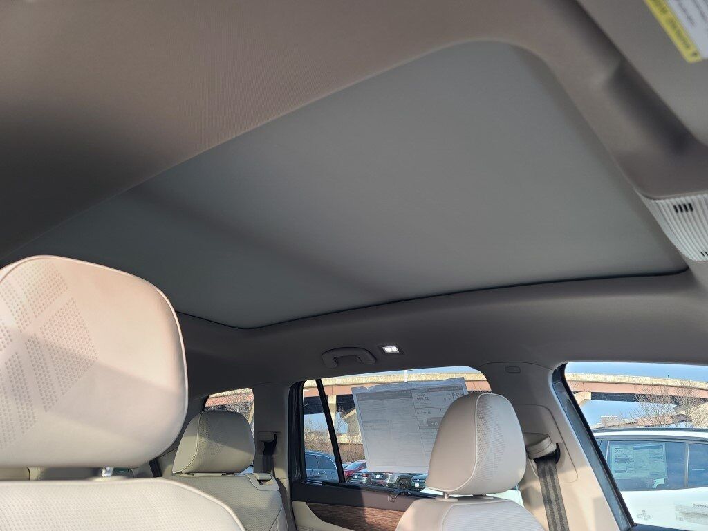 2025 Volkswagen Atlas 2.0T SEL Premium R-Line Springfield VA