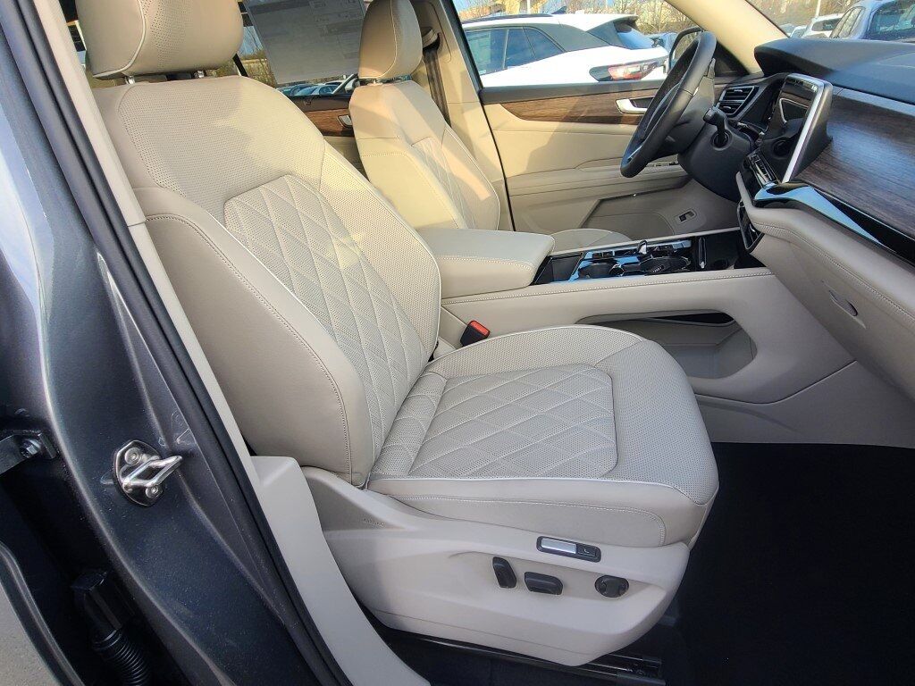 2025 Volkswagen Atlas 2.0T SEL Premium R-Line Springfield VA